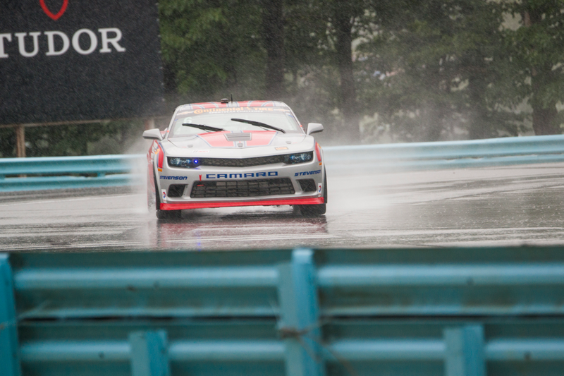 Illustration for article titled Your Ridiculously Soggy Sahlen's 6 Hours Gallery